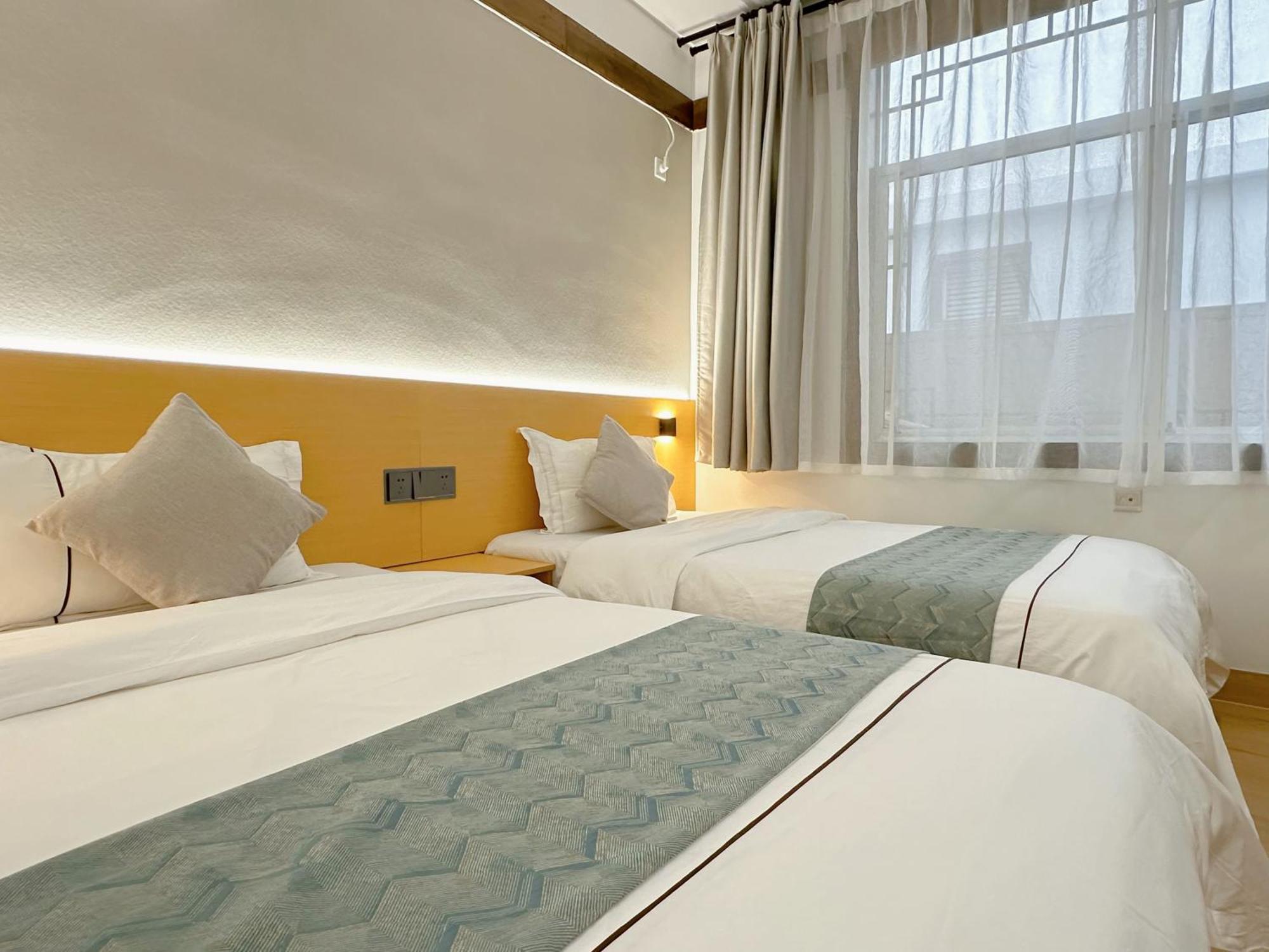 Hemu House Hotel Fenghuang County Exterior photo