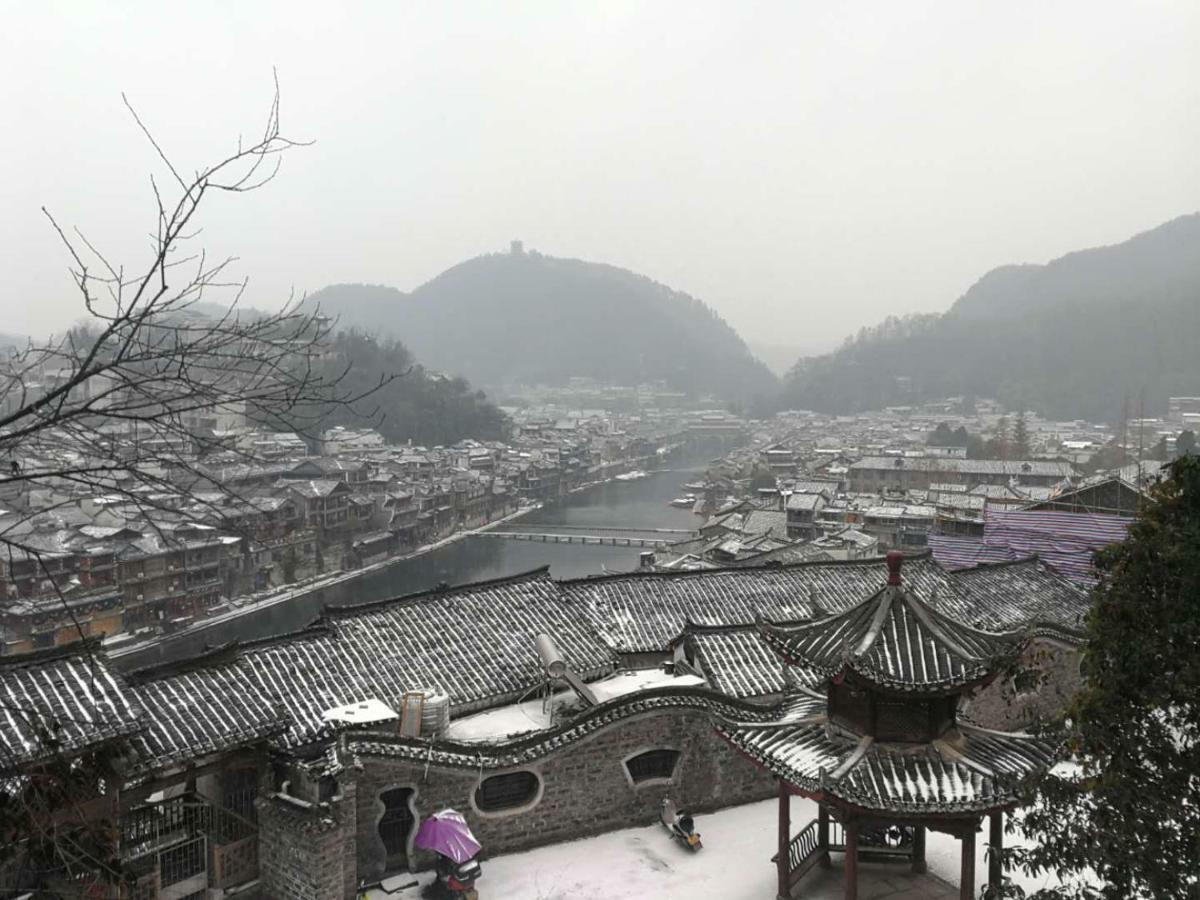 Hemu House Hotel Fenghuang County Exterior photo