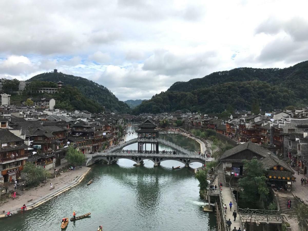 Hemu House Hotel Fenghuang County Exterior photo